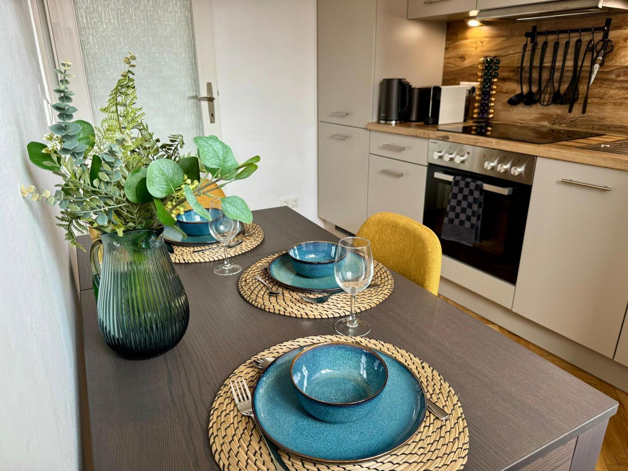 Boho Design Studio - Historic City Center With Free Parking & Aircon By Hero Homes กราซ ภายนอก รูปภาพ