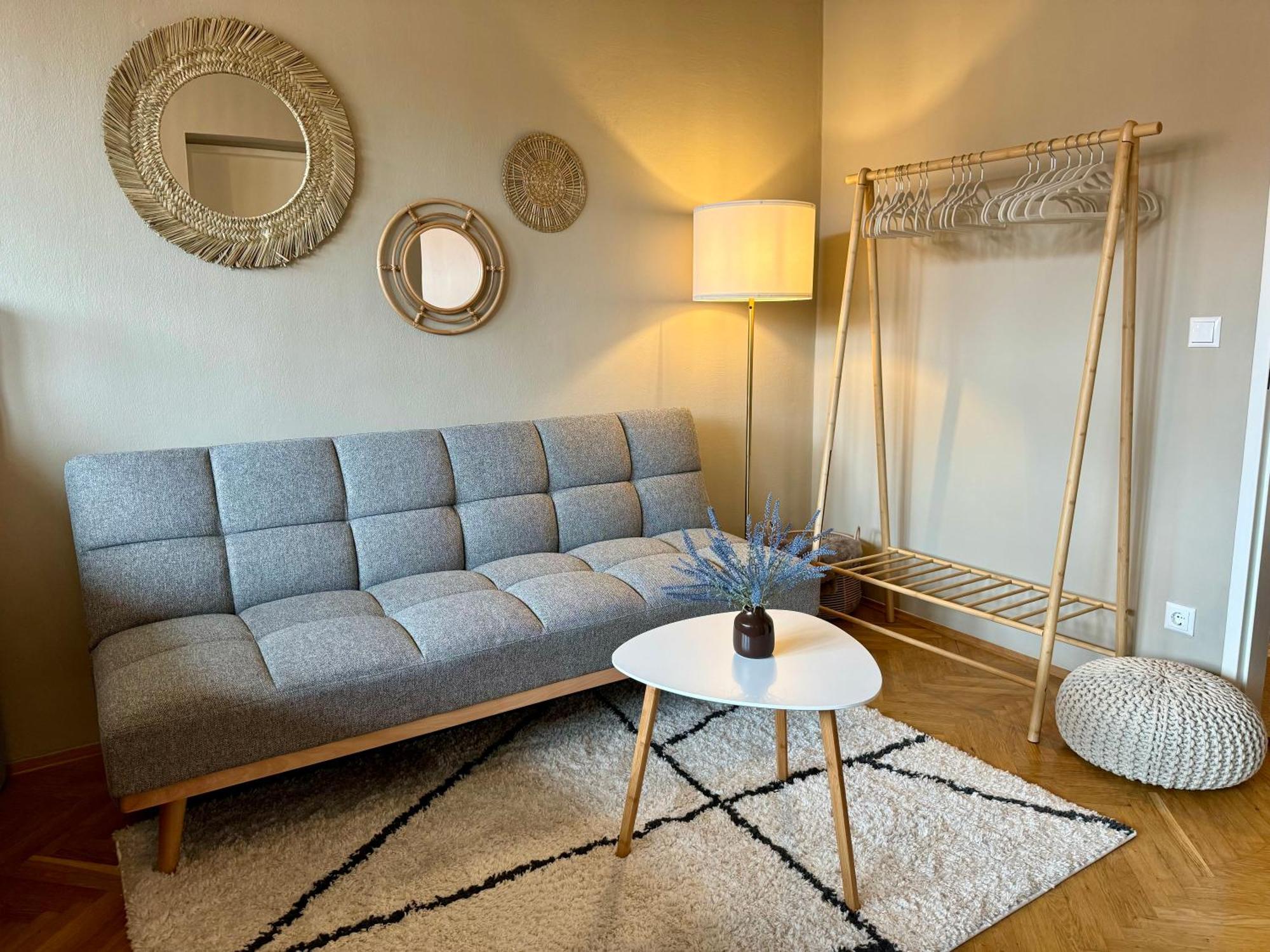 Boho Design Studio - Historic City Center With Free Parking & Aircon By Hero Homes กราซ ภายนอก รูปภาพ